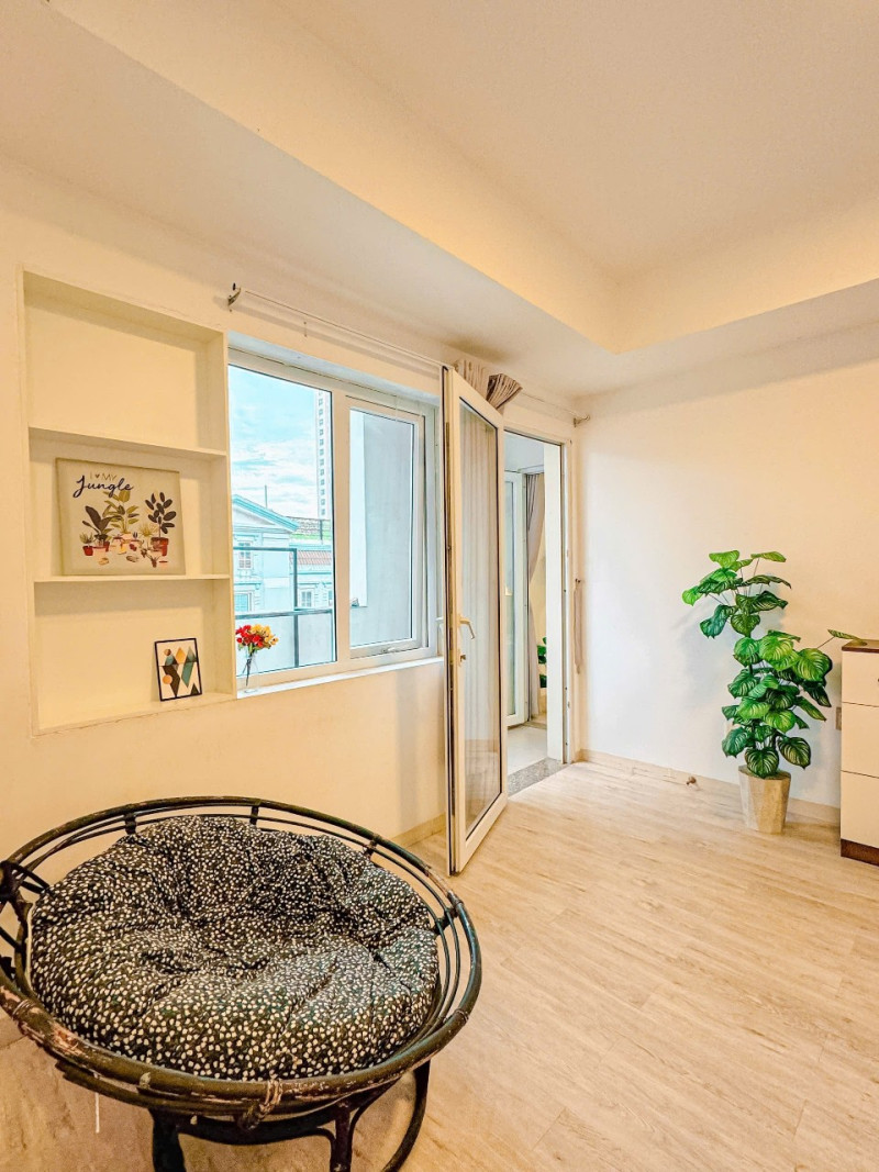 Nature-Friendly One-Bedroom Living