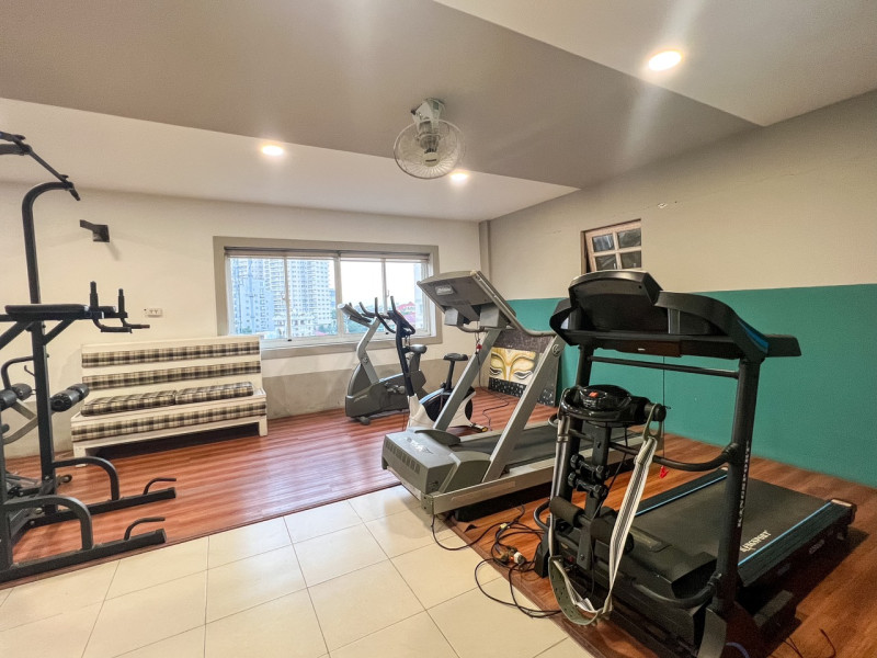 Nature-Friendly One-Bedroom Living