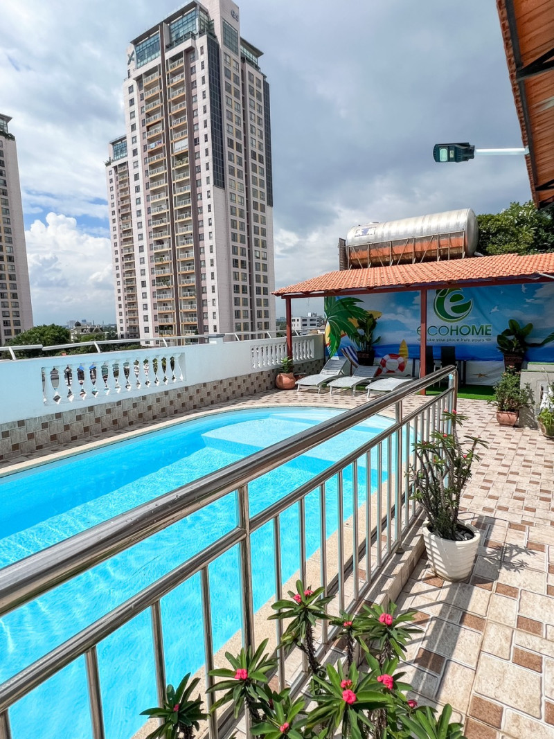 A Fresh and Calm One-Bedroom Apartment