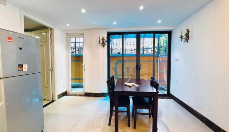 Zen-Style One-Bedroom Home