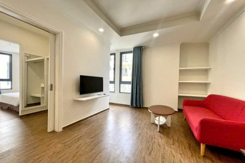 Relaxing One-Bedroom Home with Green Views