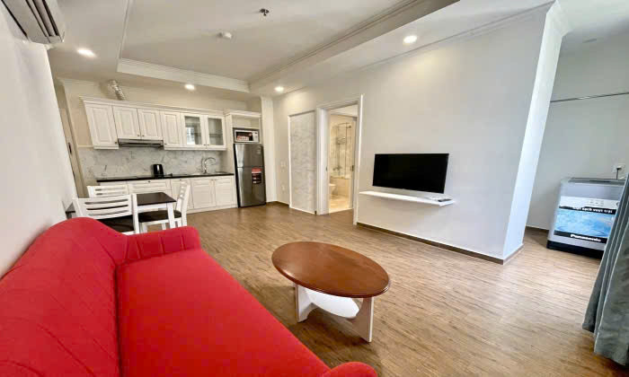 Relaxing One-Bedroom Home with Green Views