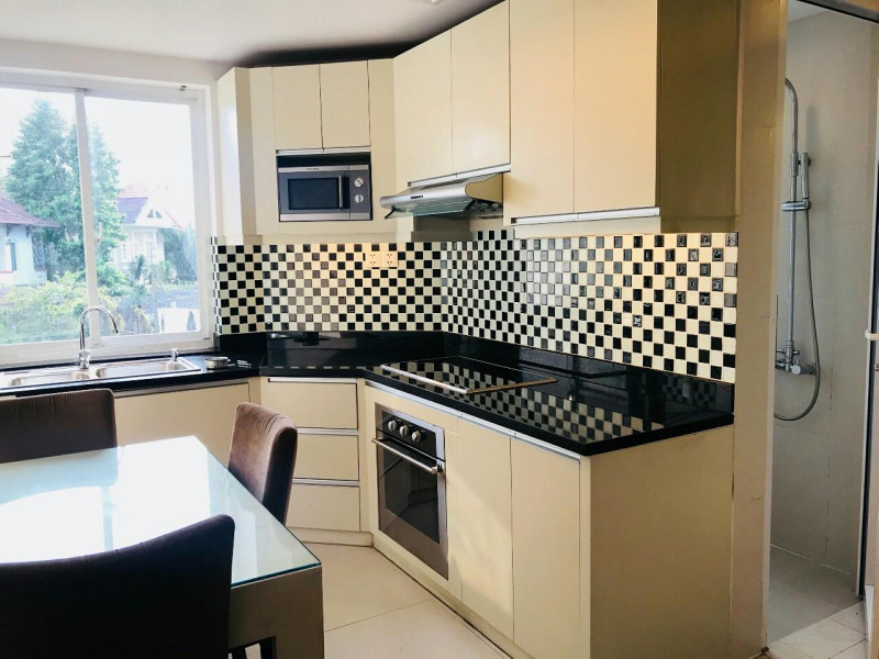 A Calm One-Bedroom Living Space