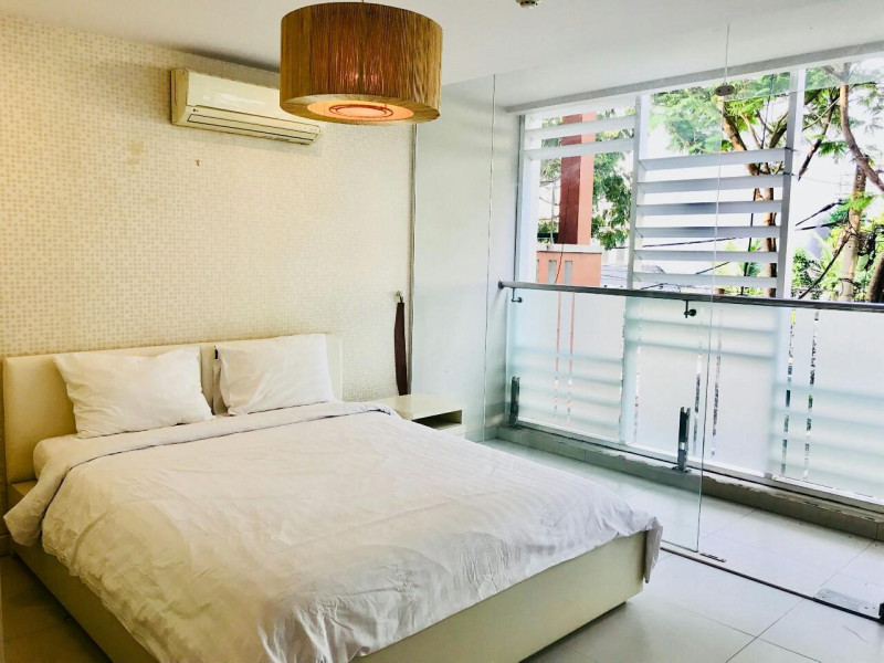 A Calm One-Bedroom Living Space