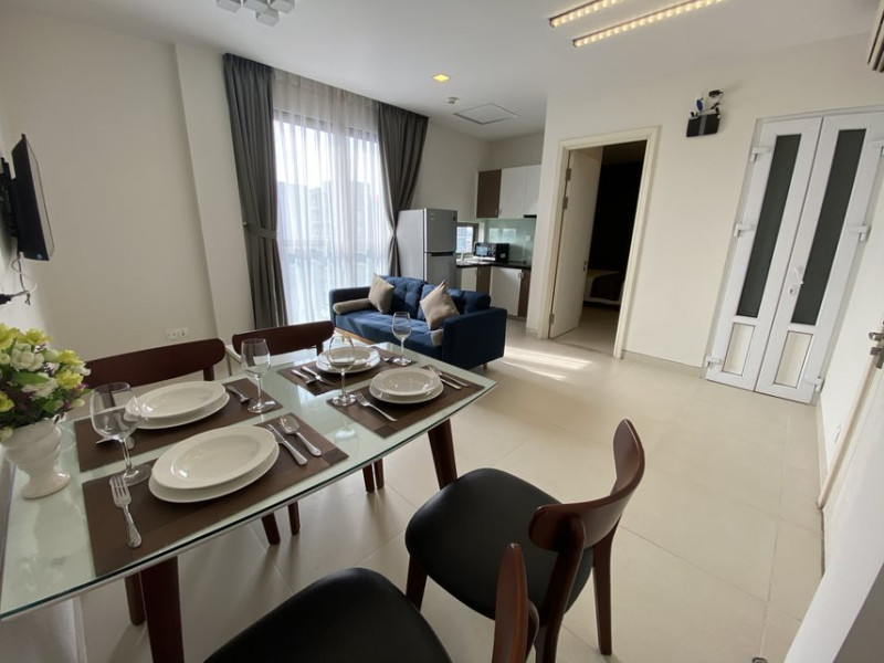 Penhouse -Soft Green Living One-Bedroom Apartment