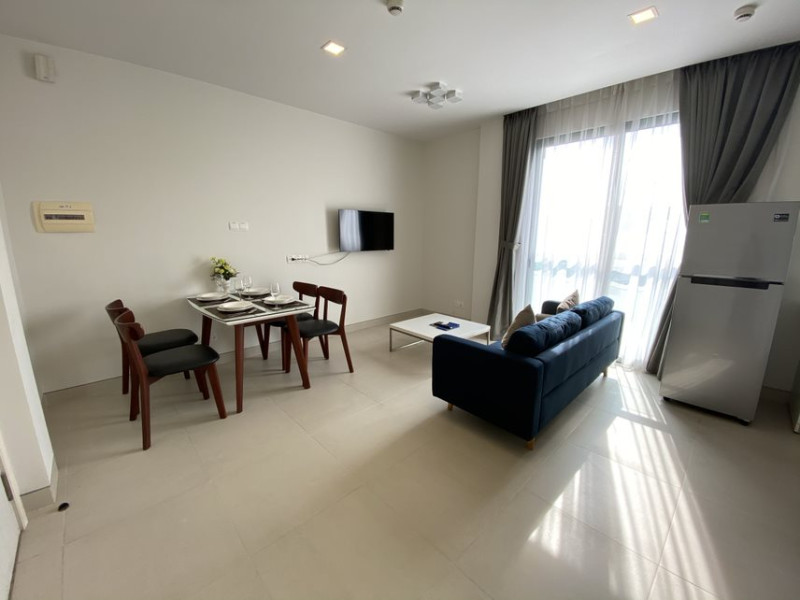 Penhouse -Soft Green Living One-Bedroom Apartment