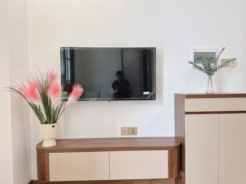 A Cozy One-Bedroom in a Great Location