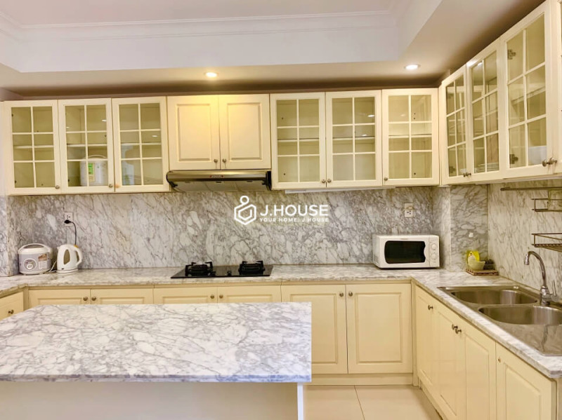 Relaxed Living One-Bedroom Space