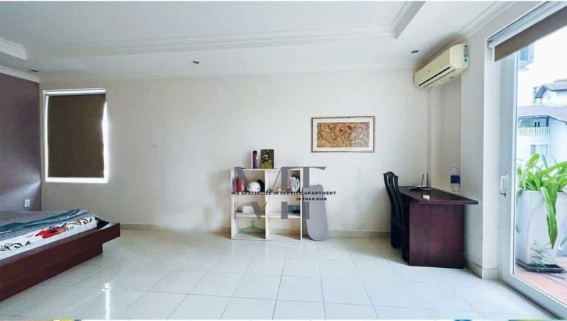 Green & Cozy One-Bedroom Apartment