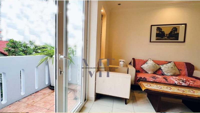 Green & Cozy One-Bedroom Apartment