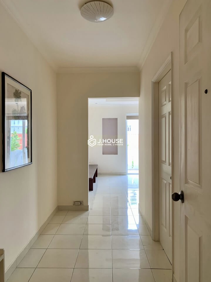 Green & Cozy One-Bedroom Apartment