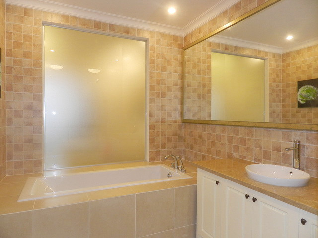 Green & Cozy One-Bedroom Apartment