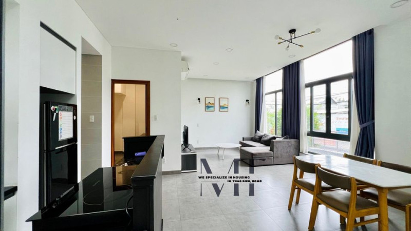 A One-Bedroom with Easy, Open Living got Yard