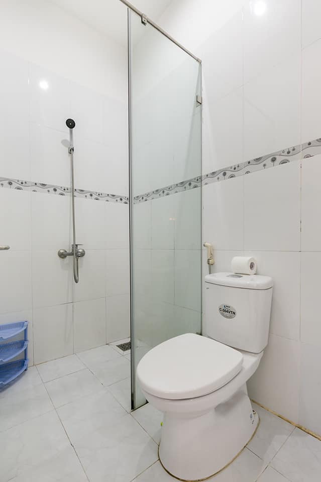 A Warm and Bright Studio Apartment