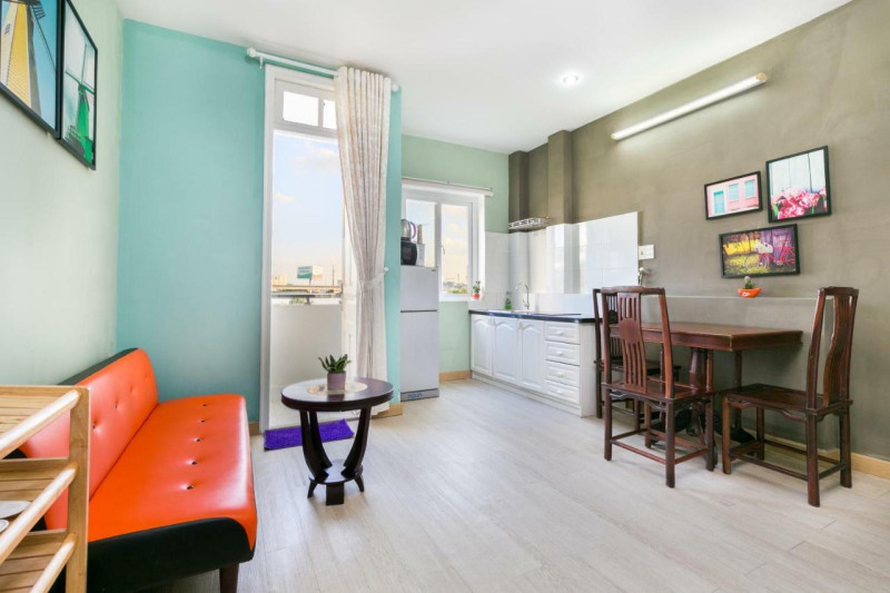 Natural Light One-Bedroom Living