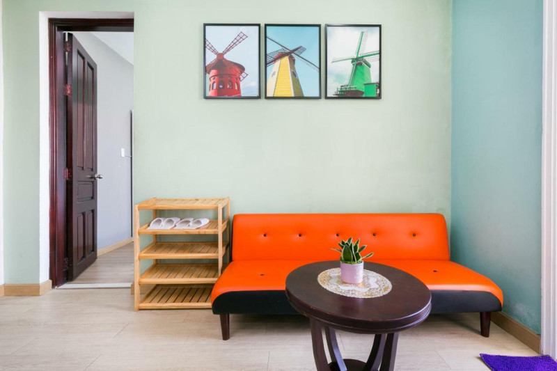 Natural Light One-Bedroom Living