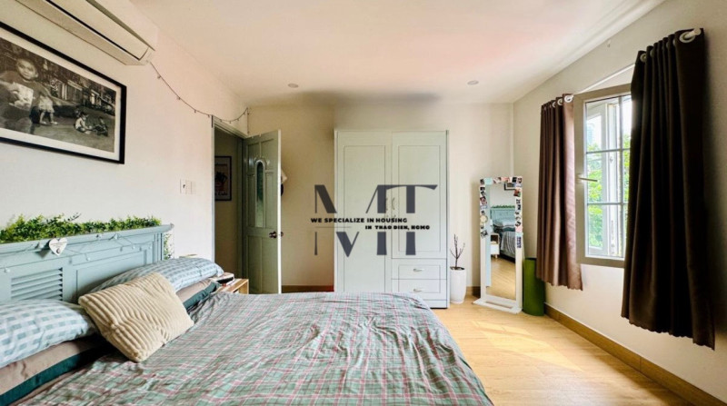 A Lovely One-Bedroom in a Quiet Area