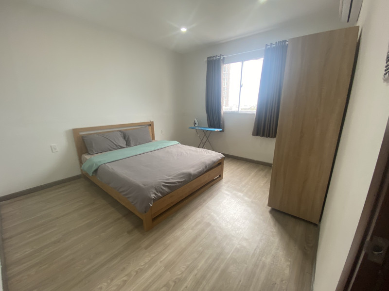 One-Bedroom Apartment Designed for Comfort