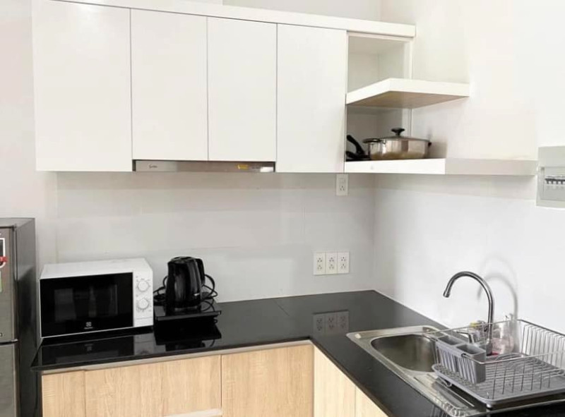 A Light-Driven One-Bedroom Apartment-Thảo điền