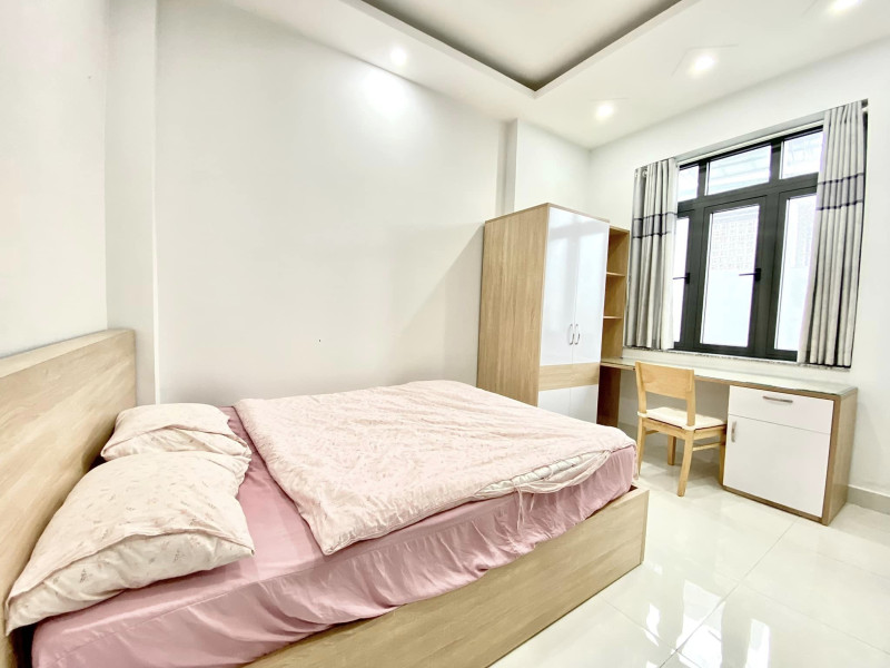 A Light-Driven One-Bedroom Apartment-Thảo điền