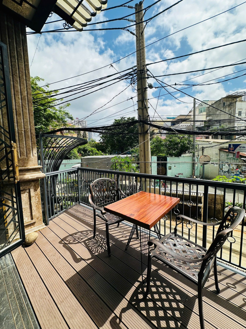 Modern Comfort in a One-Bedroom Home