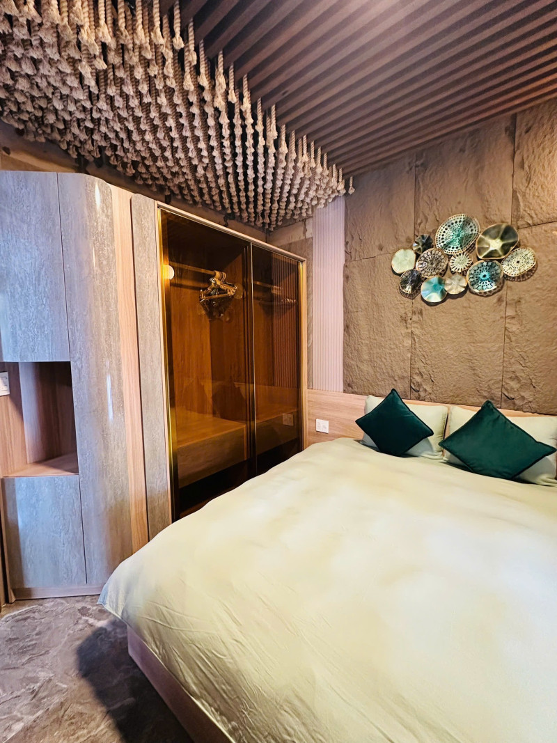 Modern Comfort in a One-Bedroom Home