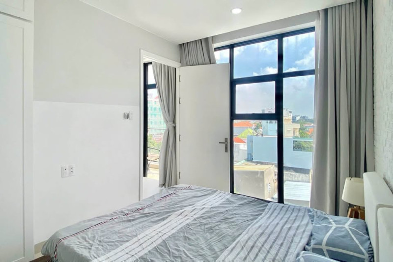 Bright Little One-Bedroom Home-Thao Dien