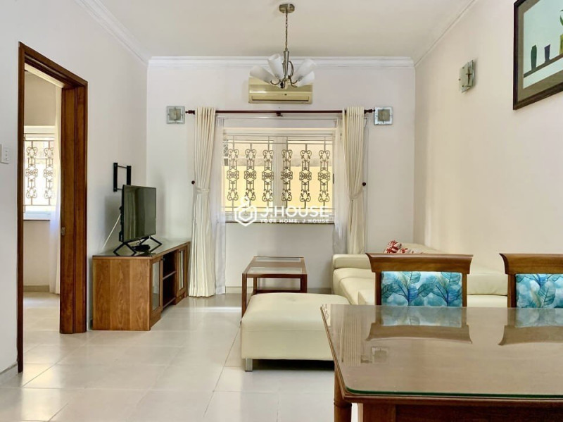 A Lovely One-Bedroom with Warm Vibes