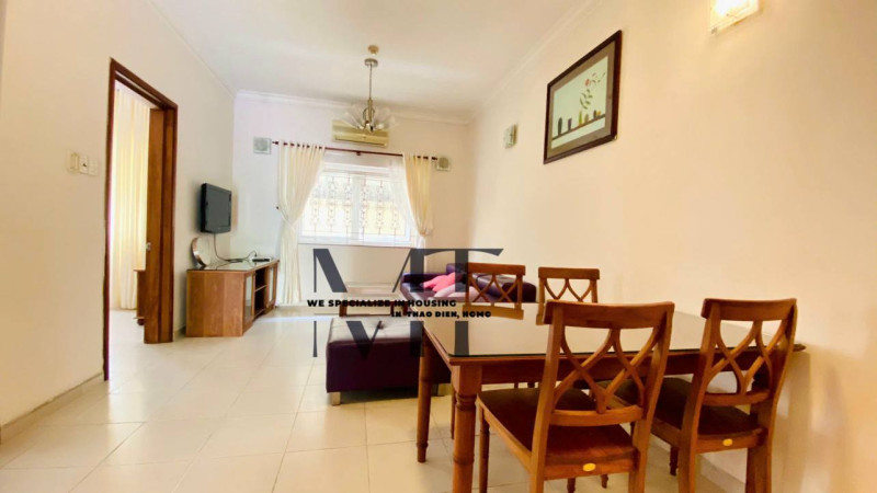 A Lovely One-Bedroom with Warm Vibes