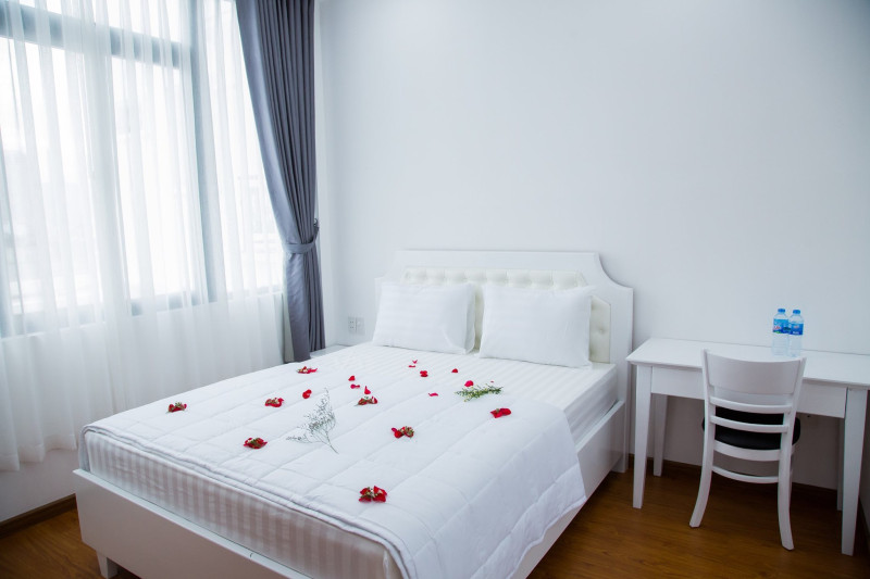 A Lovely Corner One-Bedroom Home