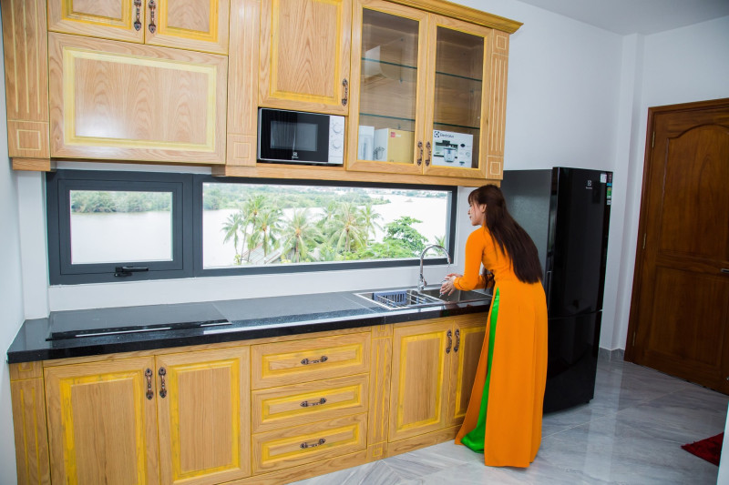 A Lovely Corner One-Bedroom Home