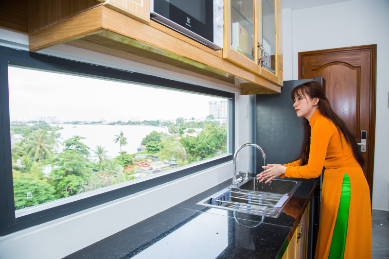A Lovely Corner One-Bedroom Home