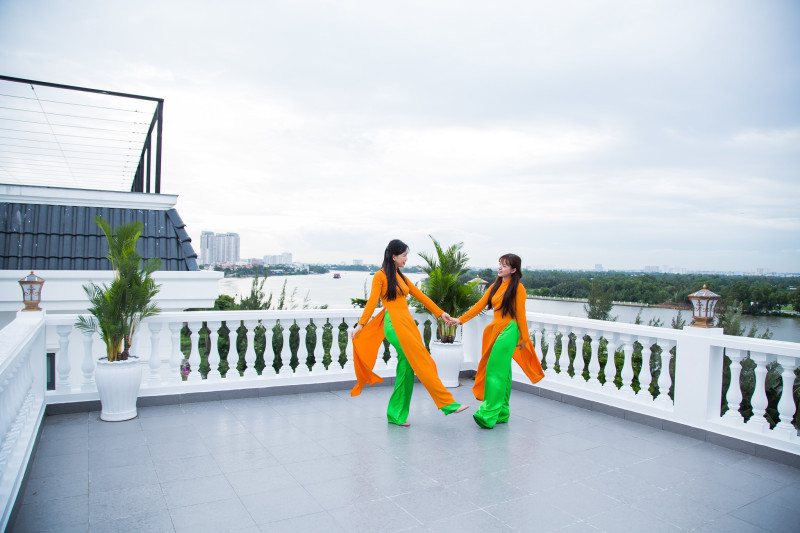 A Tasteful One-Bedroom Apartment-River view