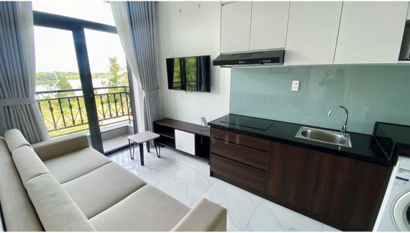 A Tasteful One-Bedroom Apartment-River view