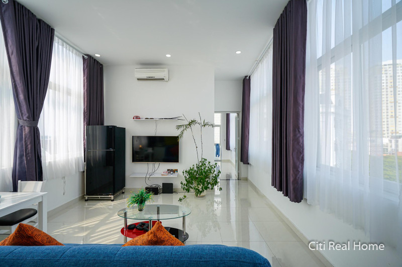 Penhouse -One-Bedroom for Relaxed Urban Life