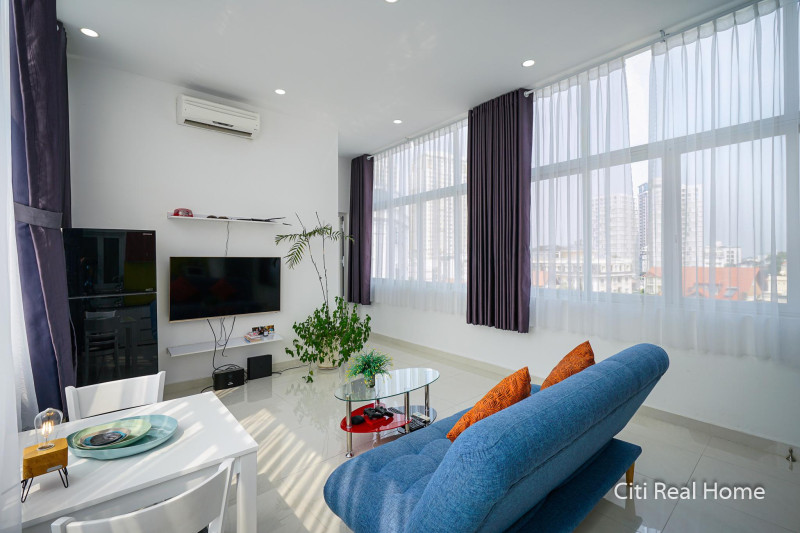 Penhouse -One-Bedroom for Relaxed Urban Life