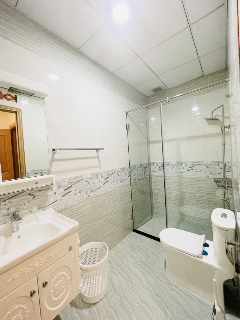 One-Bedroom Apartment with Calm & Cozy Feel