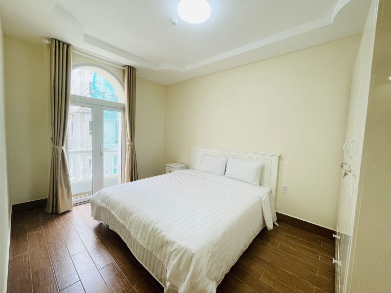 One-Bedroom Apartment with Calm & Cozy Feel