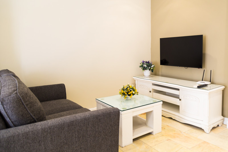 Cozy & Stylish 1-Bedroom Living in TD