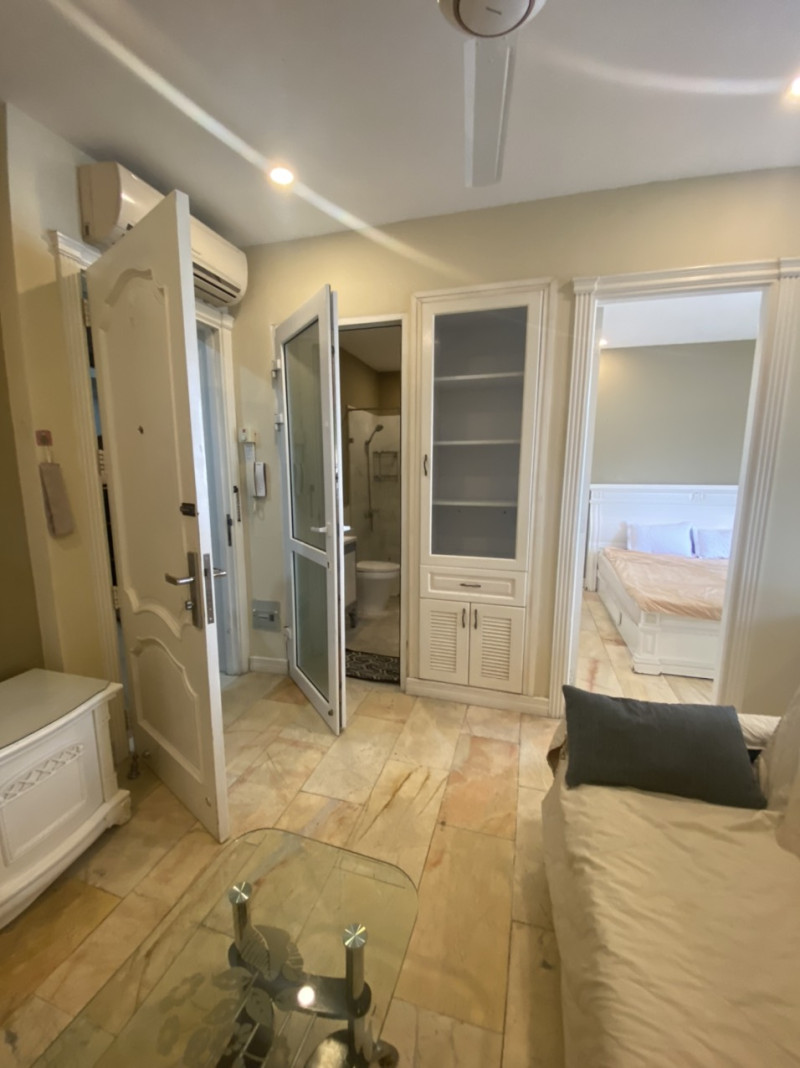 Cozy & Stylish 1-Bedroom Living in TD