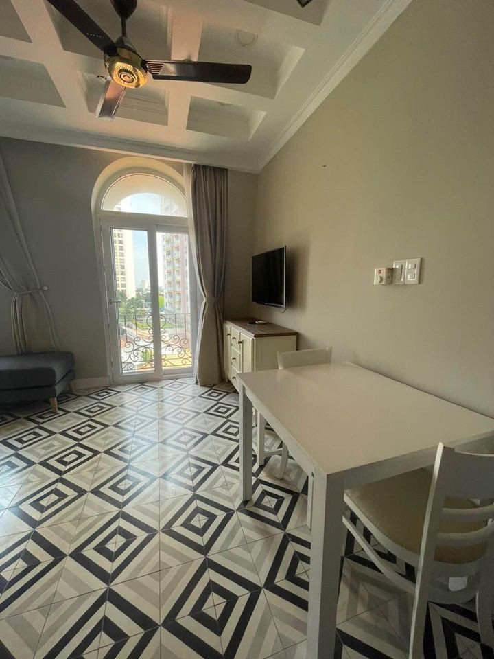 One-Bedroom Apartment with Soft, Modern Touches