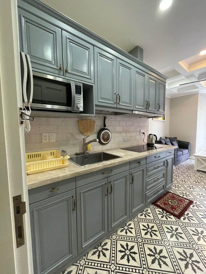 One-Bedroom Apartment with Soft, Modern Touches