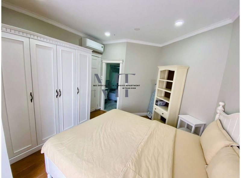 One-Bedroom Apartment with Soft, Modern Touches