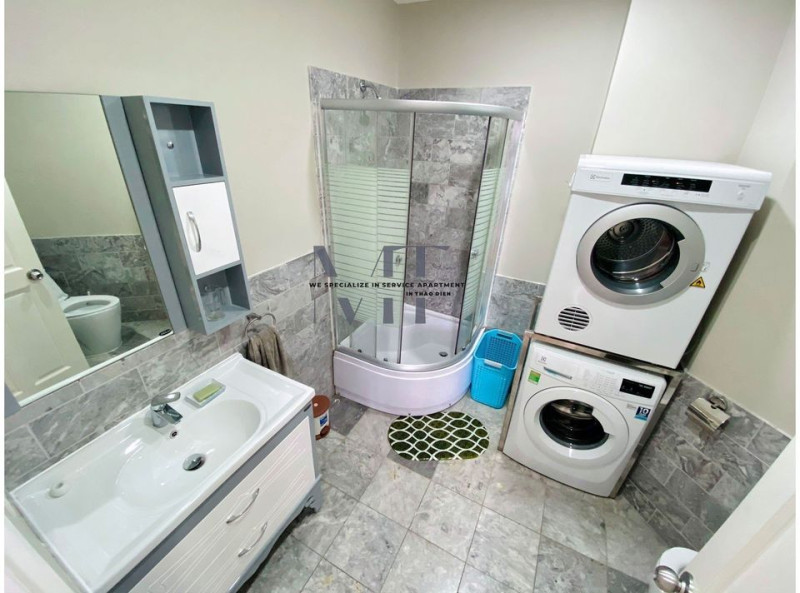 One-Bedroom Apartment with Soft, Modern Touches