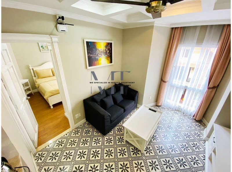 One-Bedroom Apartment with Soft, Modern Touches