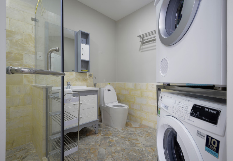 One-Bedroom Apartment with Soft, Modern Touches