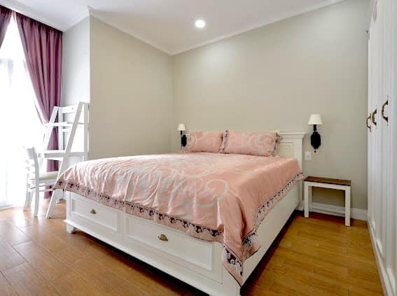 A Lovely One-Bedroom Retreat in Thao Dien