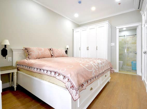 A Lovely One-Bedroom Retreat in Thao Dien