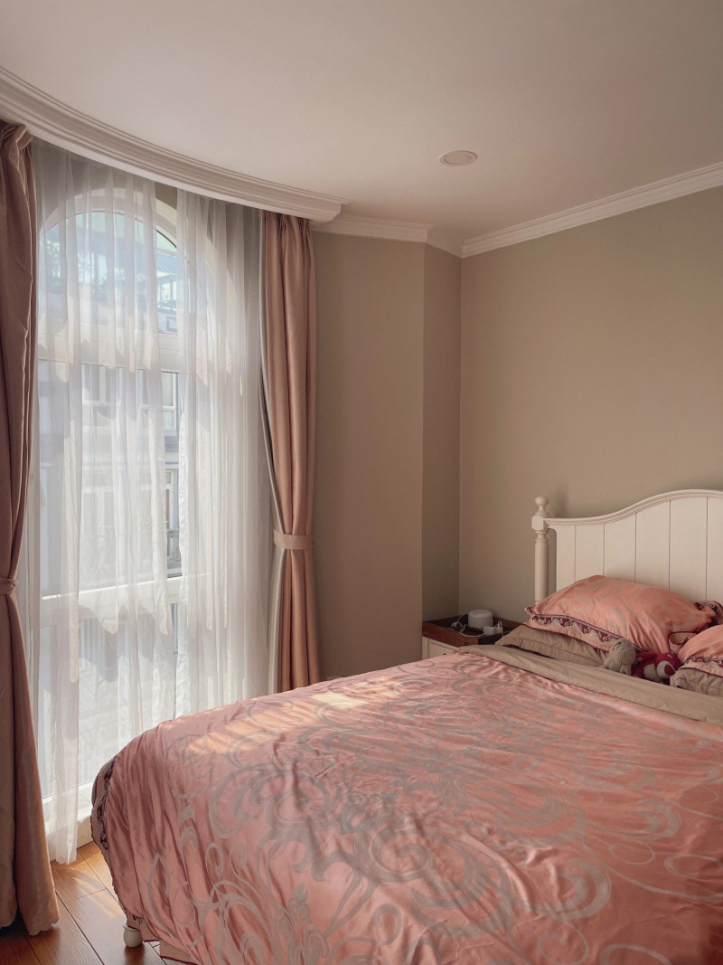 A Bright & Cozy One-Bedroom Apartment