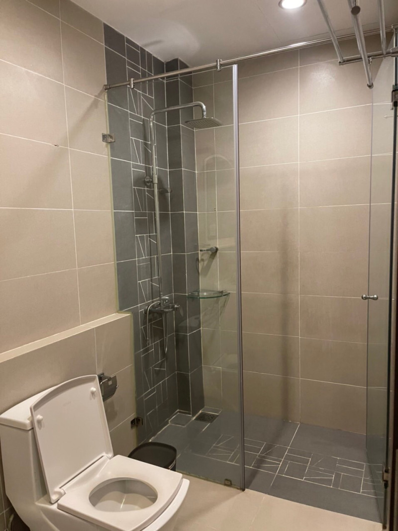 A Comfortable Modern One-Bedroom